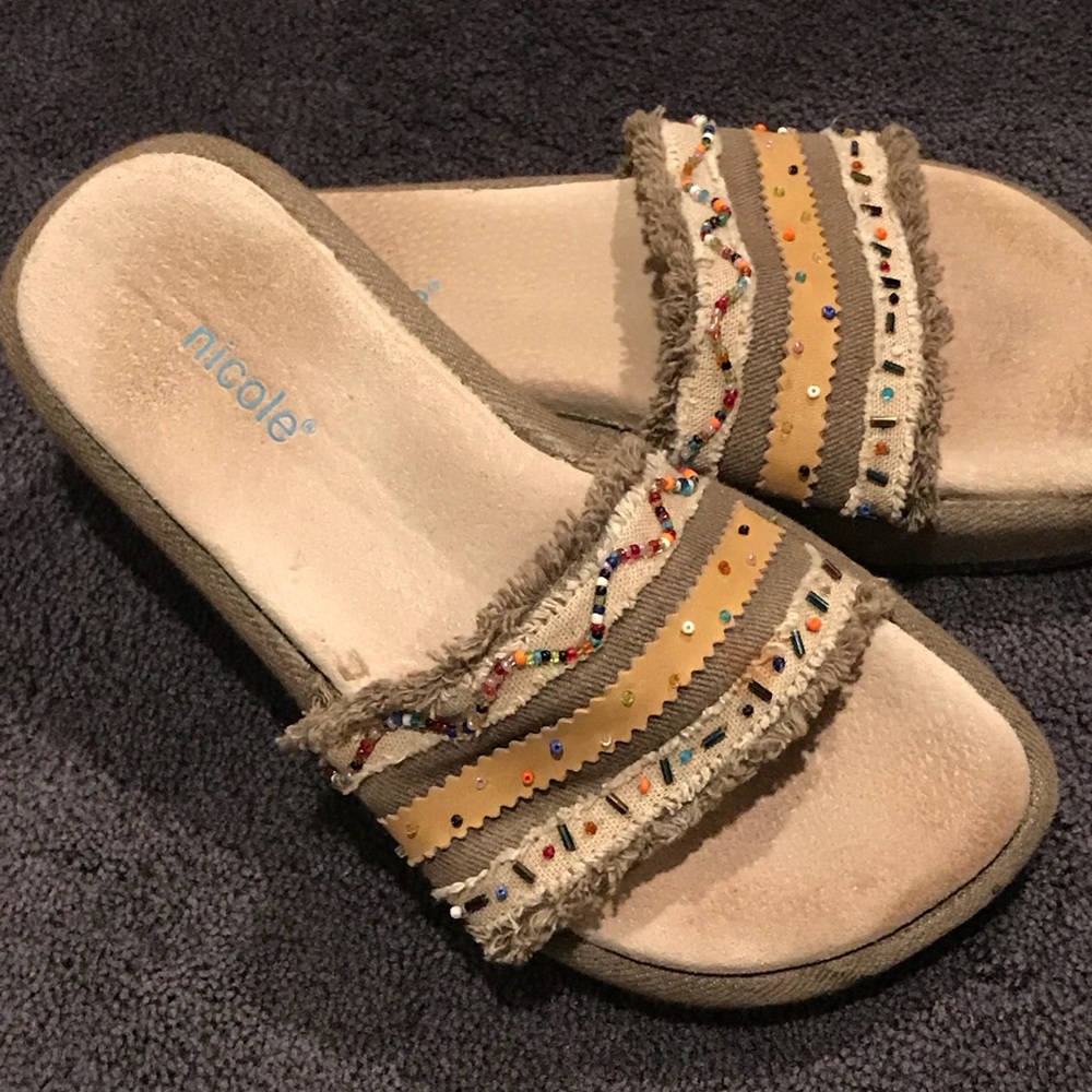 Nicole Brand Women’s Boho Shoes size 5.5. GUC
